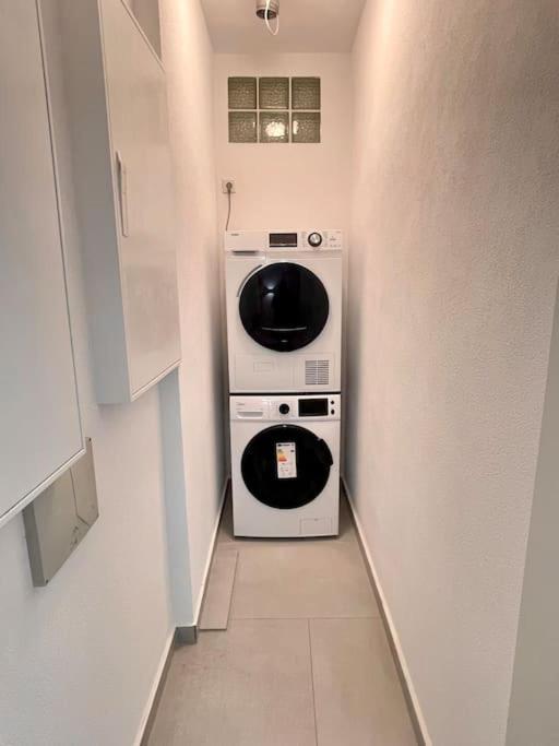 Modernes Apartment Im Zentrum Von Карлсруэ Экстерьер фото
